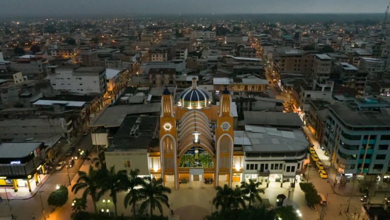MISA CAMPAL, FESTIVAL DE LUCES Y FERIA DE EMPRENDIMIENTO EN HONOR A LA VIRGEN DE LA LUZ.